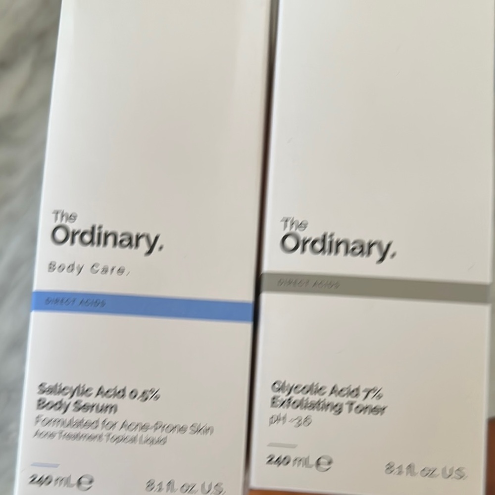 The Ordinary Body Serum and Exfoliating Toner - Blue and Gray